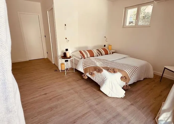 Le Plein Soleil , Charme Et Villa Saint-Raphaël