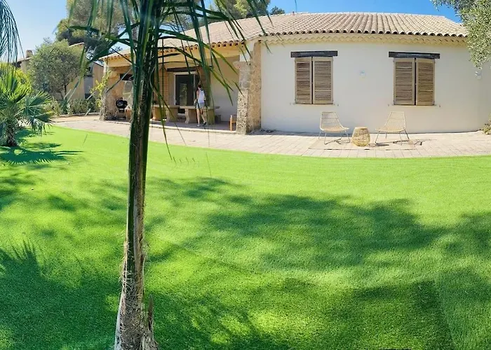 Villa Le Plein Soleil , Charme Et *