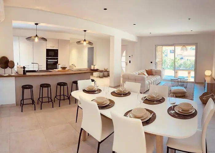 Le Plein Soleil , Charme Et *