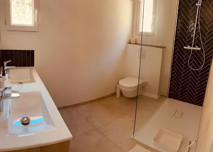 Le Plein Soleil , Charme Et Βίλα