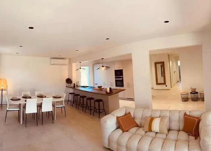 Le Plein Soleil , Charme Et Вилла Сен-Рафаэль